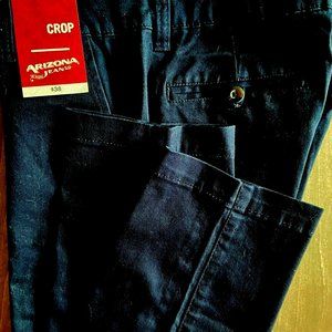 ARIZONA JEANS CAPRI PANTS / SIZE 3 / DARKEST SKY